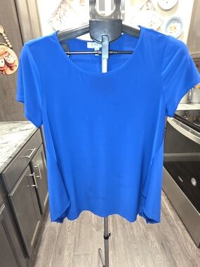 Chaus Women's Cobalt Blue Short-Sleeve Scoop Neck Tee